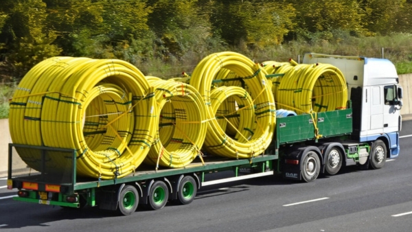 increasing vehicle loadability plastics pipes  loading truck